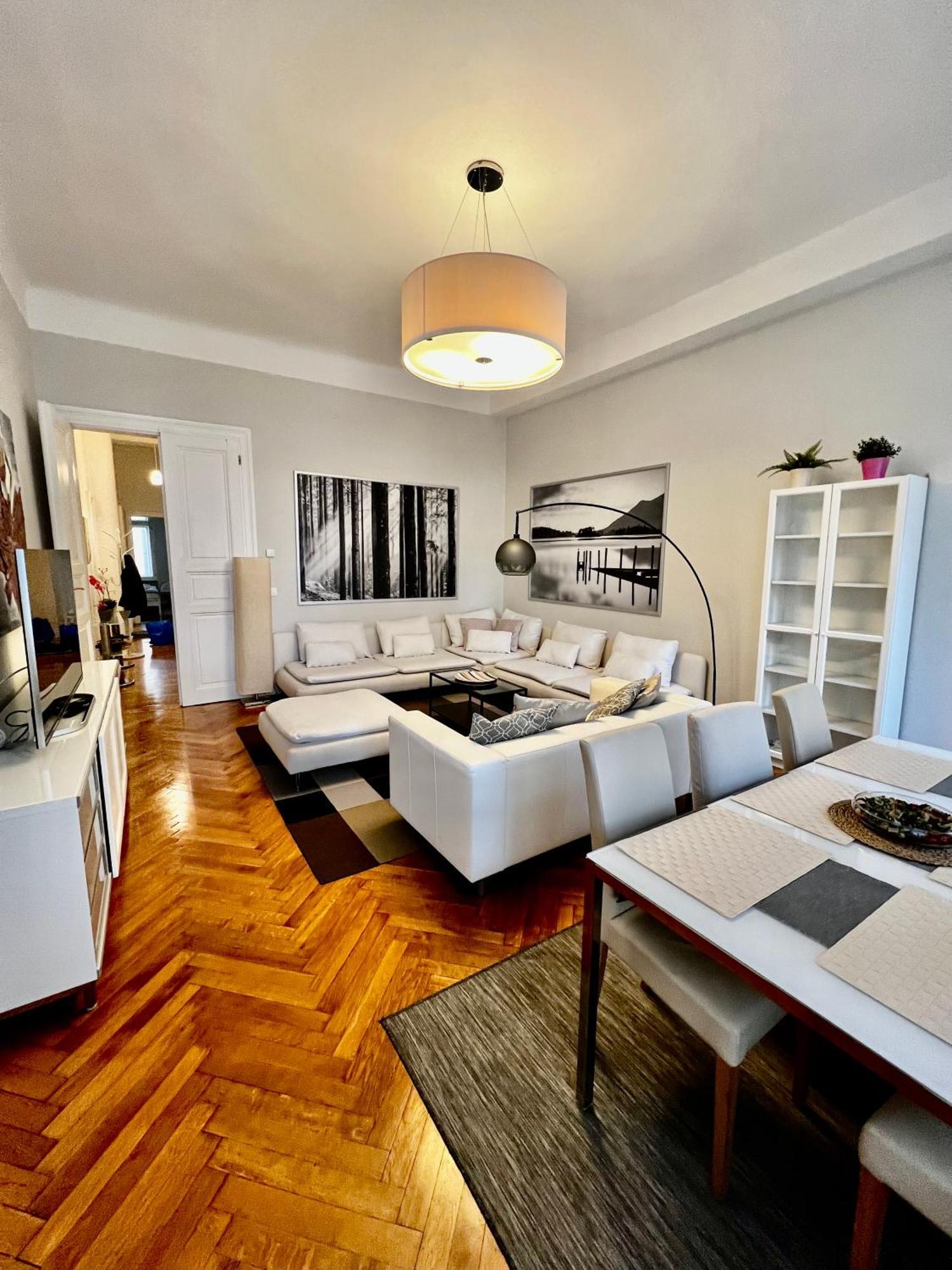 Four Reasons Apartment ปราก ภายนอก รูปภาพ